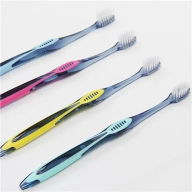 Periuta de dinti compacta cu peri moi